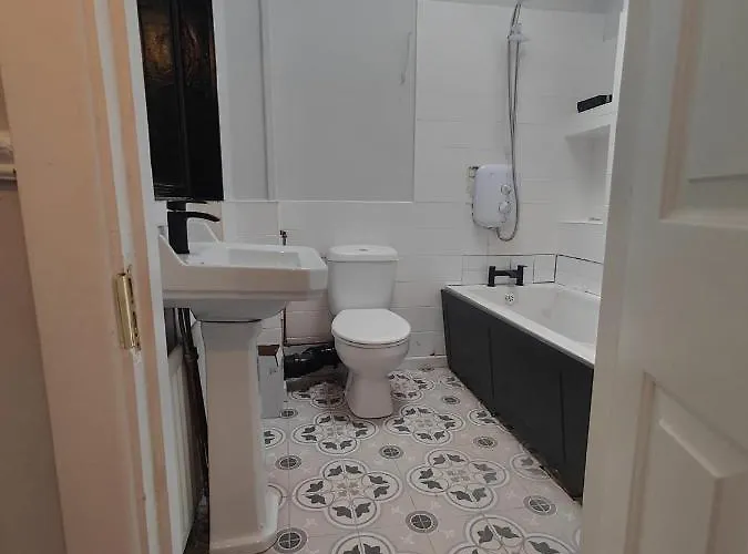 Сasa de vacaciones Modern 4 Bedroom Townhouse In City Centre