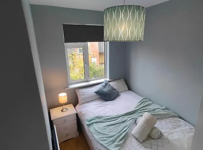 Modern 4 Bedroom Townhouse In City Centre Сasa de vacaciones Dublín