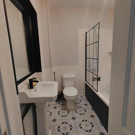 Modern 4 Bedroom Townhouse In City Centre Feriehus Dublin